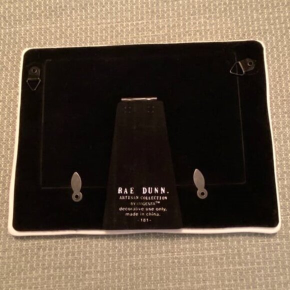 Rae Dunn Artisan Collection ❤️ I WOOF YOU 💜 Ceramic 4x6 Photo Picture Frame NWT - Picture 3 of 3
